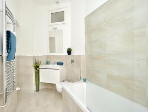images/Klauzal/042.jpg